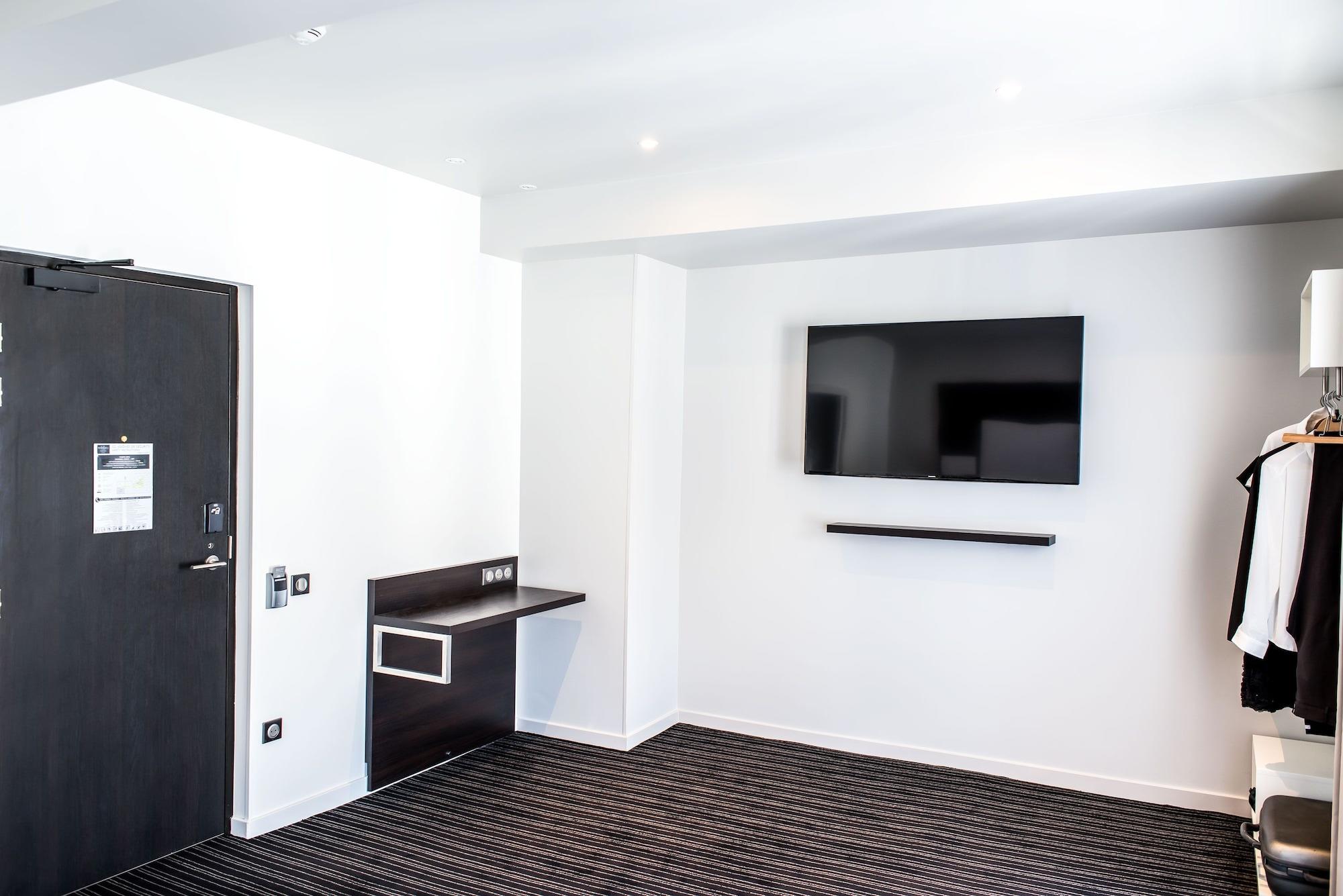Hotel 64